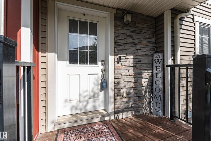 Property Photo:  675 Albany Way NW 35  AB T6V 0H1 