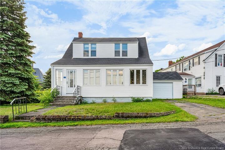 Property Photo:  10 Bellevue Street  NB E4S 2W3 