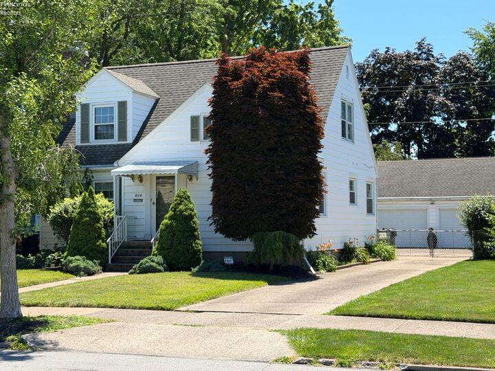 Property Photo:  214 48th Street  OH 44870 