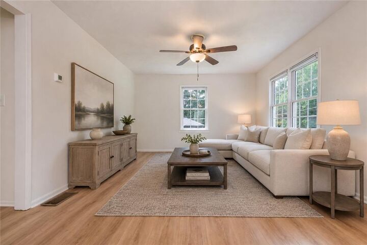 Property Photo:  704 Skyview Drive NE  GA 30060 