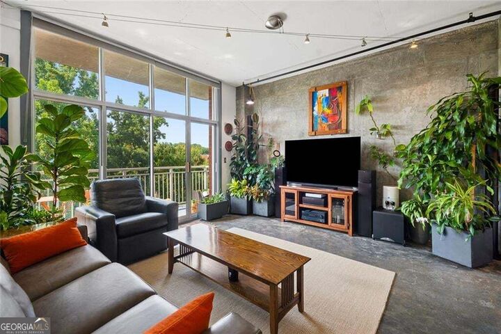 Property Photo: 245 N Highland Avenue NE 321 GA 30307