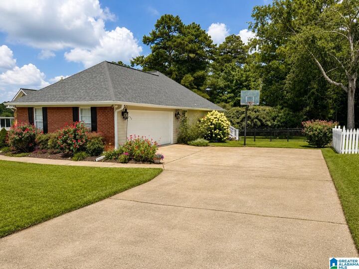 Property Photo: 405 Hunter Lane AL 36265