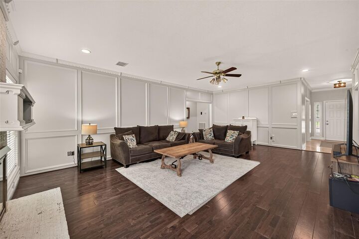 Property Photo: 18234 Oakhampton Drive TX 77084