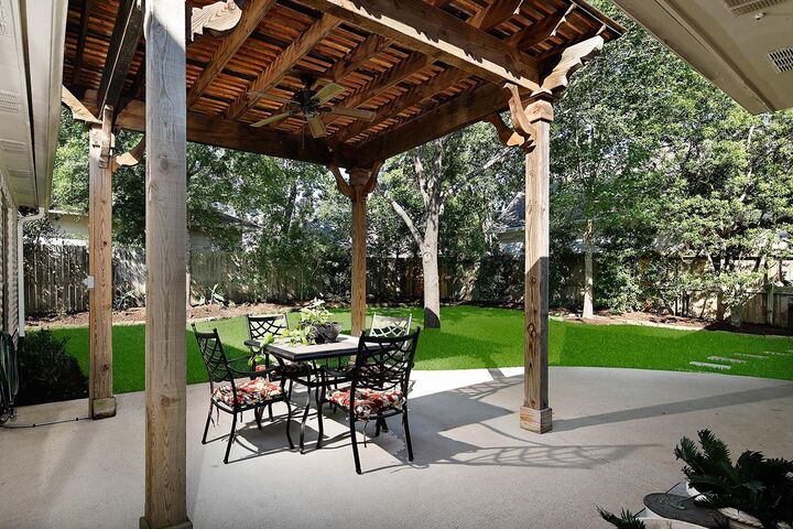 Property Photo:  15 Carriage Pines Court  TX 77381 