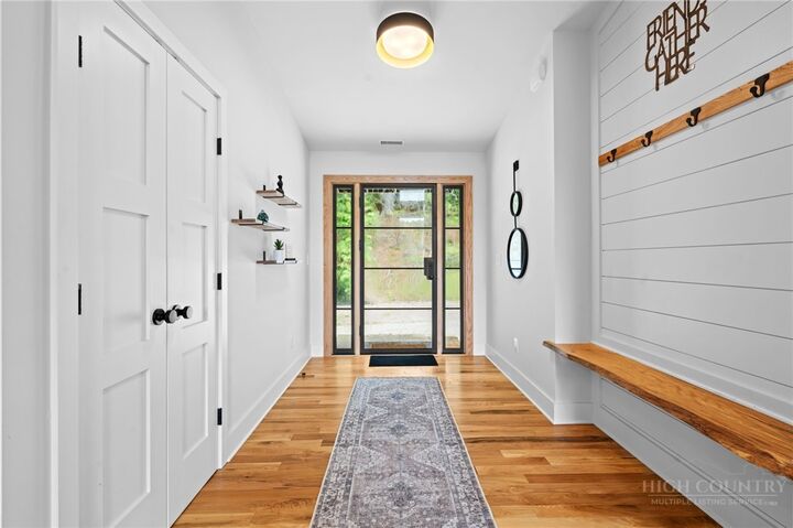 Property Photo:  281 New River Farms Road  NC 28626 