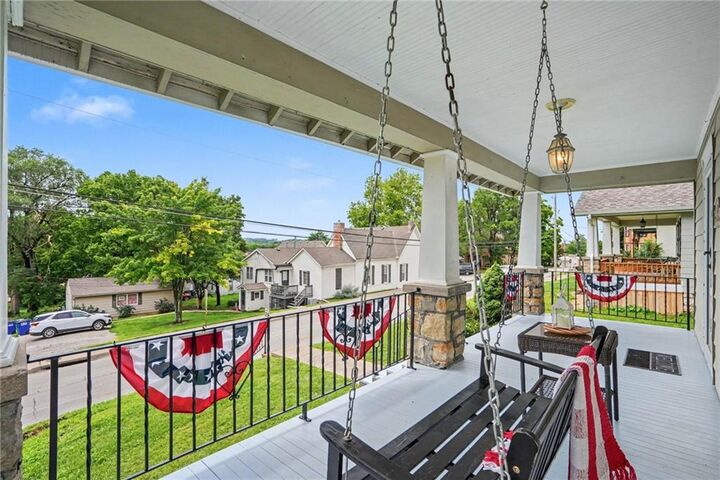 Property Photo:  709 4th Street  MO 64079 
