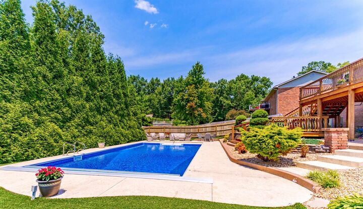 Property Photo:  10202 Brookcrest Drive  IN 47711 