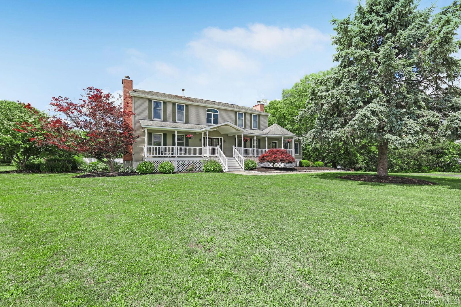 Property Photo:  34 Stapleton Court  NY 10940 