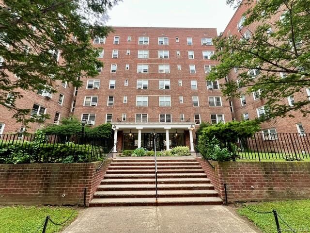 Property Photo:  105-25 64th Ave 1H  NY 11375 