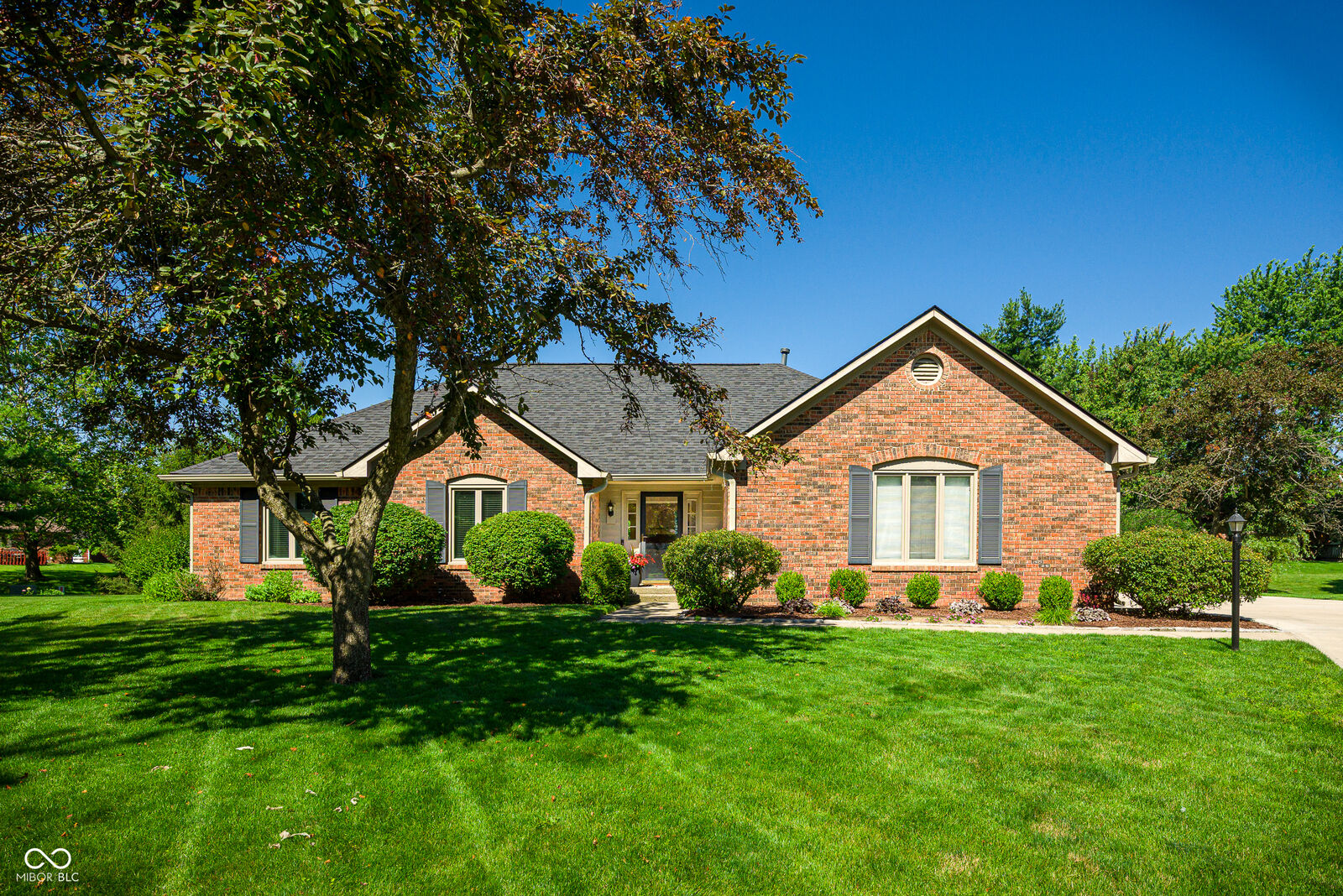 Property Photo:  8119 Lake Point Way  IN 46256 