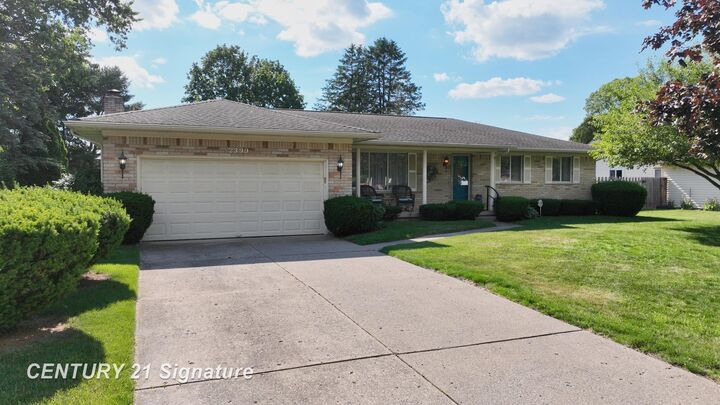 Property Photo:  2399 Plainview Drive  MI 48433 