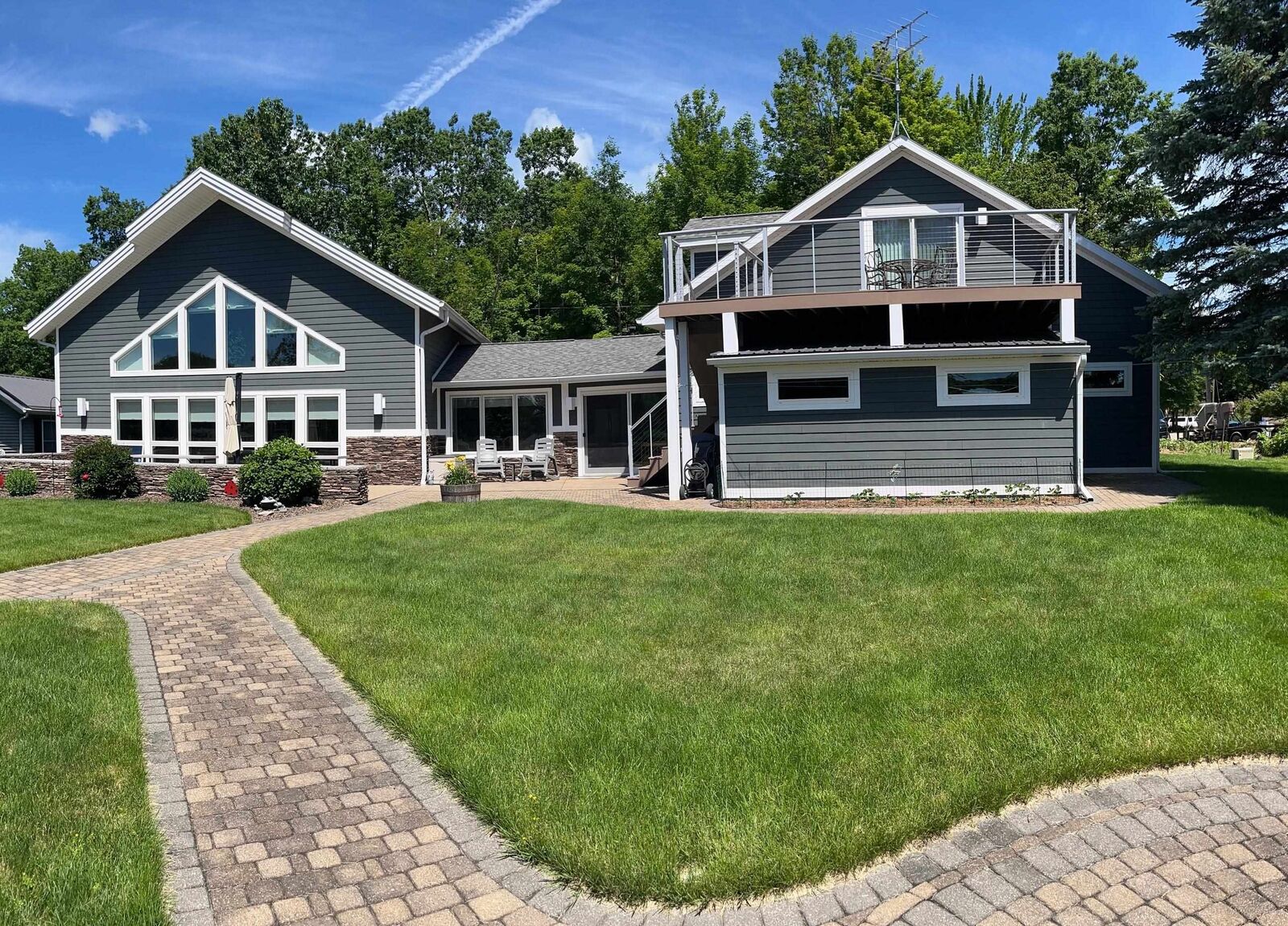Property Photo:  4411 Betty Lee Boulevard  MI 48624 