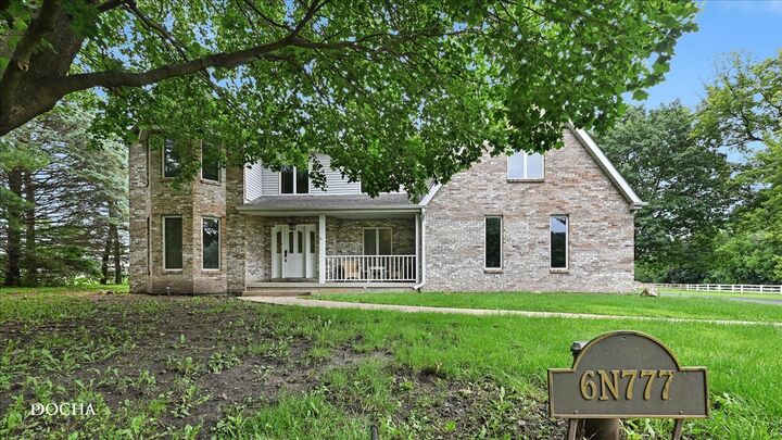 Property Photo: 6N777 Palomino Drive IL 60175