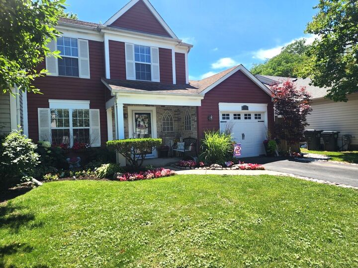 Property Photo:  54 Sandhurst Road  IL 60060 