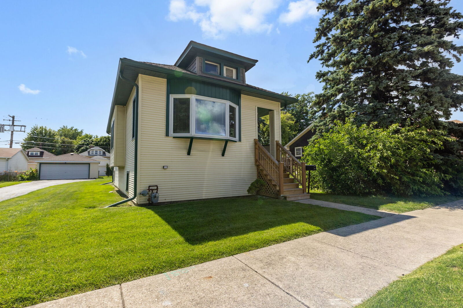 Property Photo:  4030 Vernon Avenue  IL 60513 