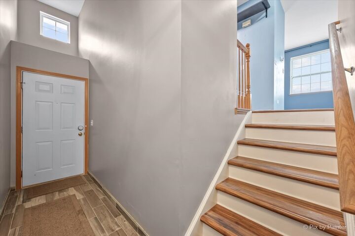 Property Photo:  401 Evergreen Circle  IL 60136 