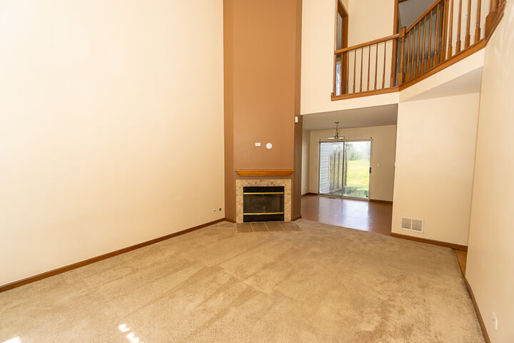 Property Photo:  1174 Longford Road  IL 60103 