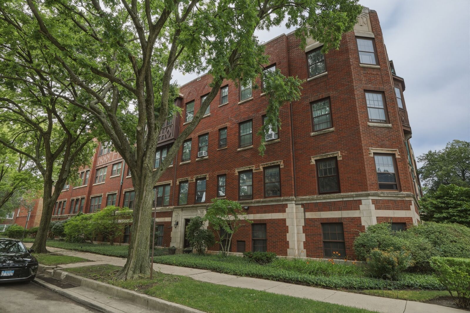 Property Photo:  446 Elmwood Avenue 2  IL 60202 