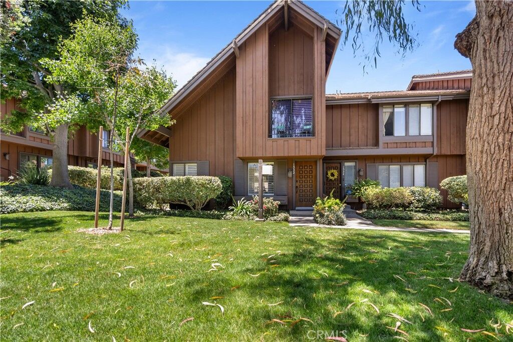 Property Photo: 1532 Stonewood Ct CA 90732