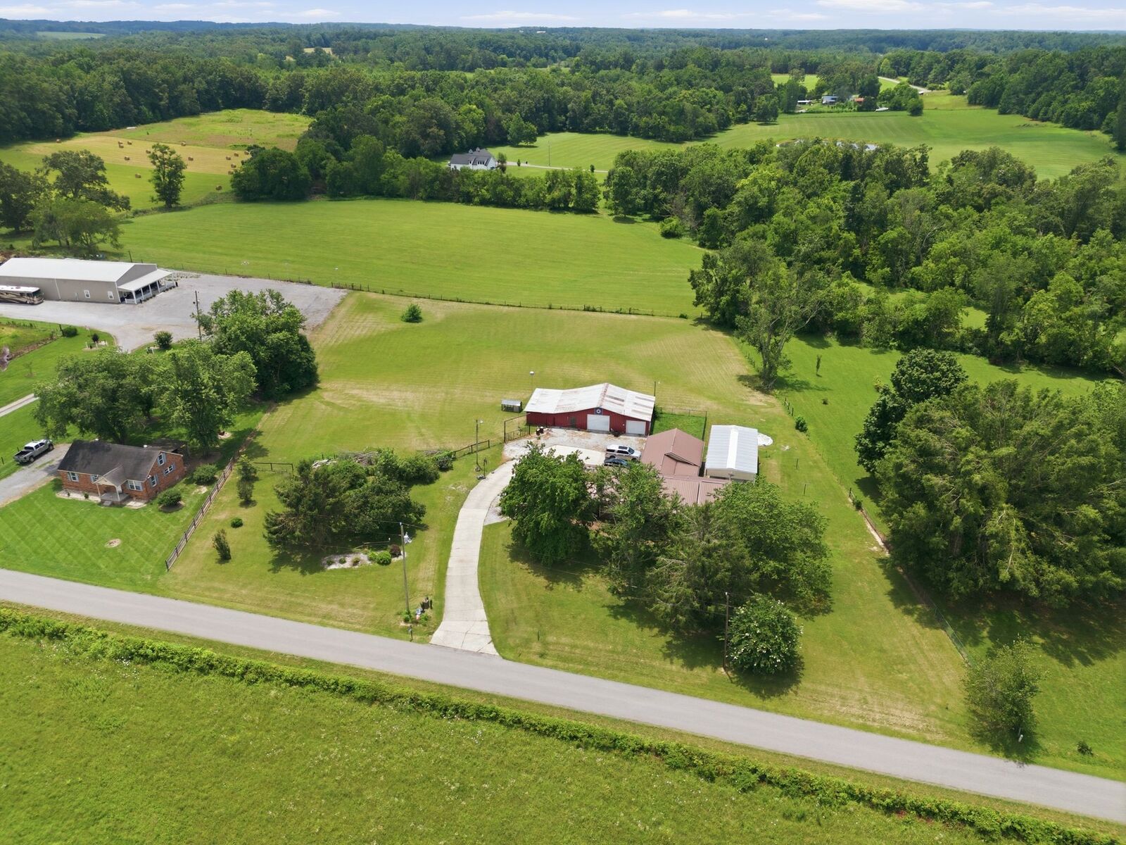 Property Photo:  307 S Leath Rd  TN 37148 
