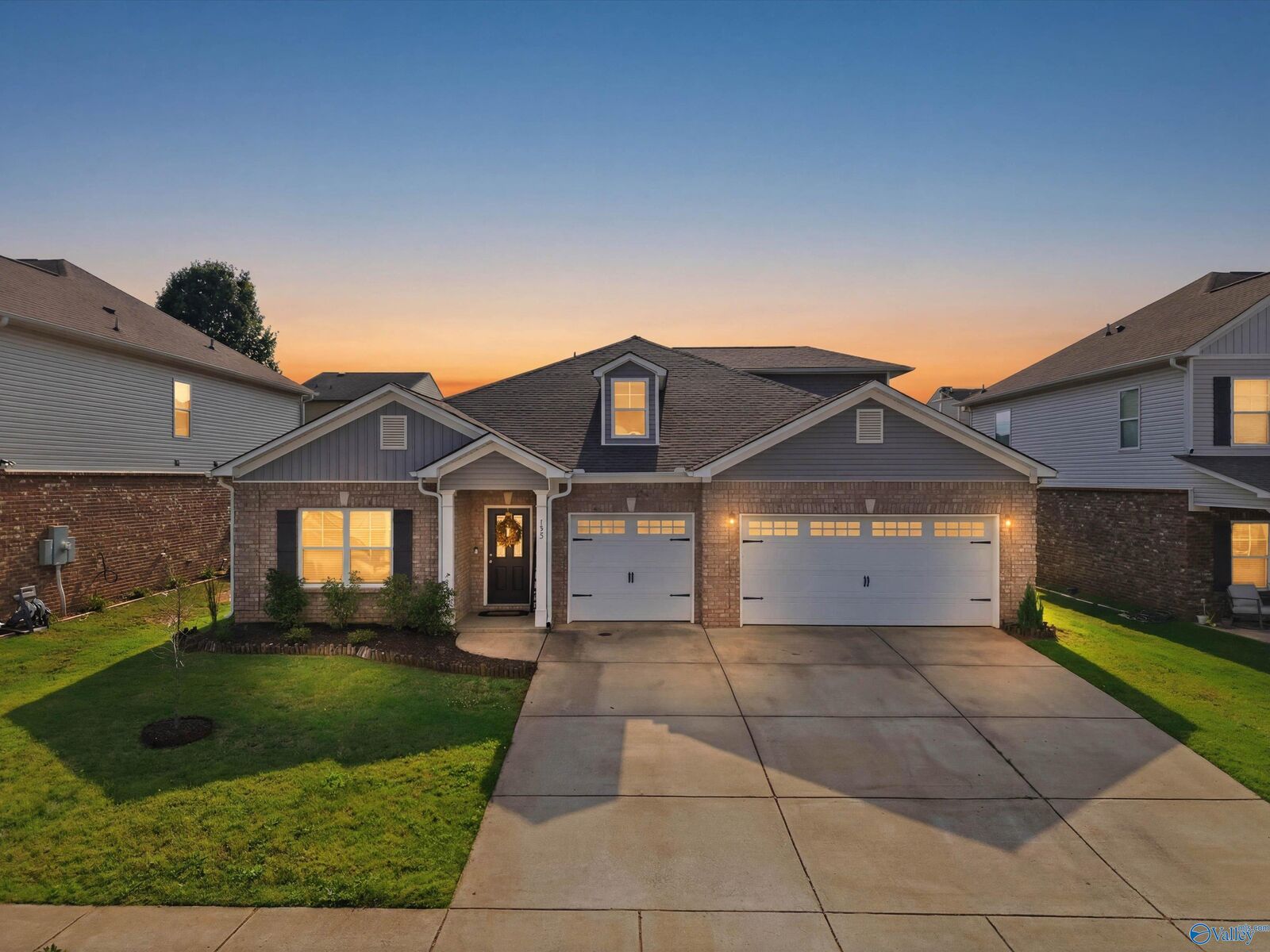 Property Photo: 122 Hutchinson Road AL 35756