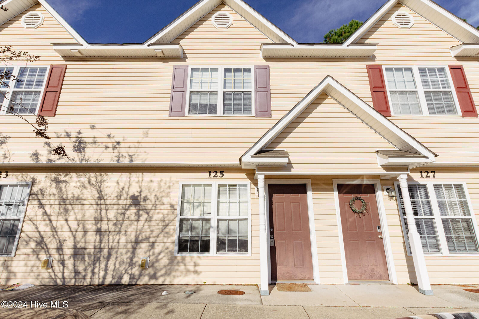 Property Photo:  125 Cornerstone Place  NC 28546 