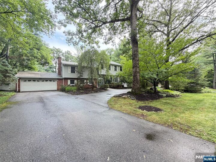 Property Photo:  28 Sunrise Drive  NJ 07645 