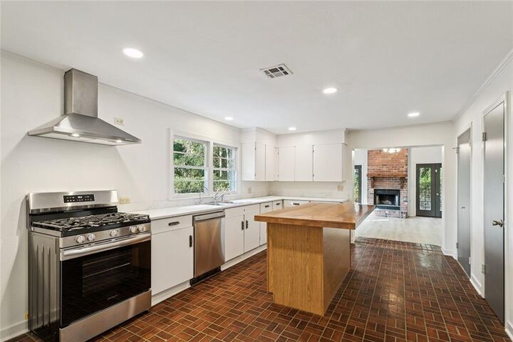 Property Photo:  19343 9th Avenue  LA 70433 