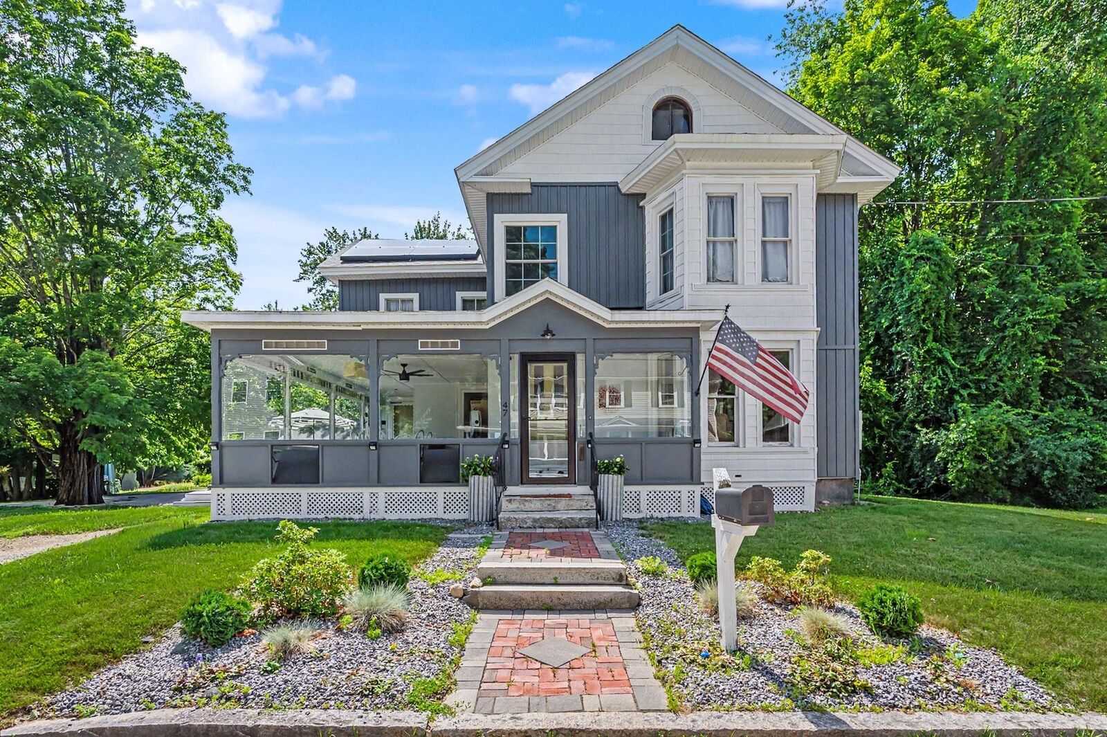 Property Photo: 47 Oak Street NH 03055