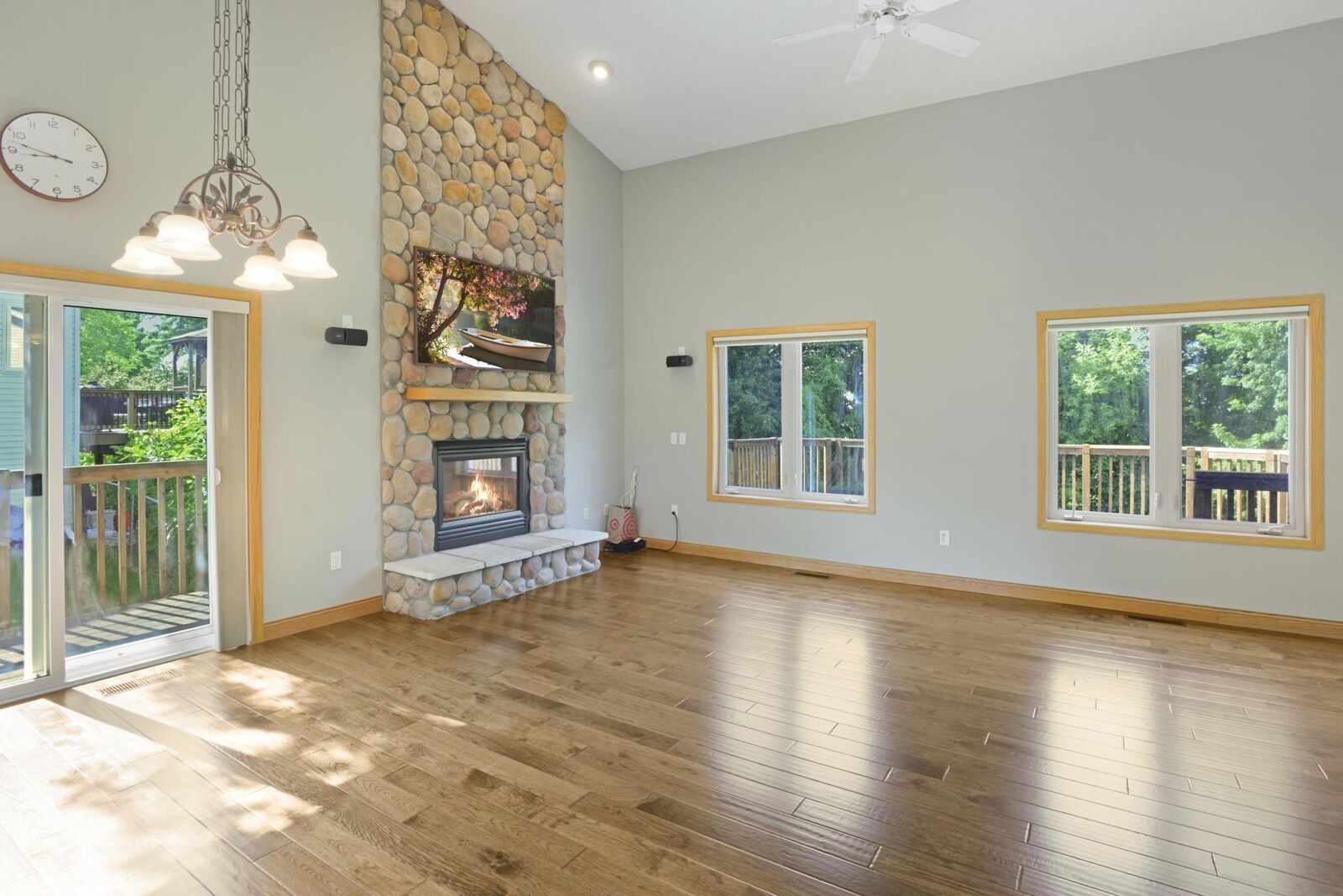 Property Photo: 6926 Taylor Drive MN 55378