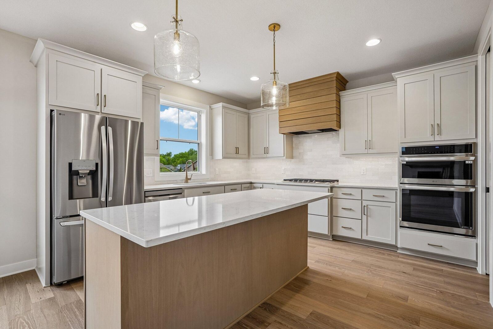 Property Photo: 5890 Freeland Alcove N MN 55038
