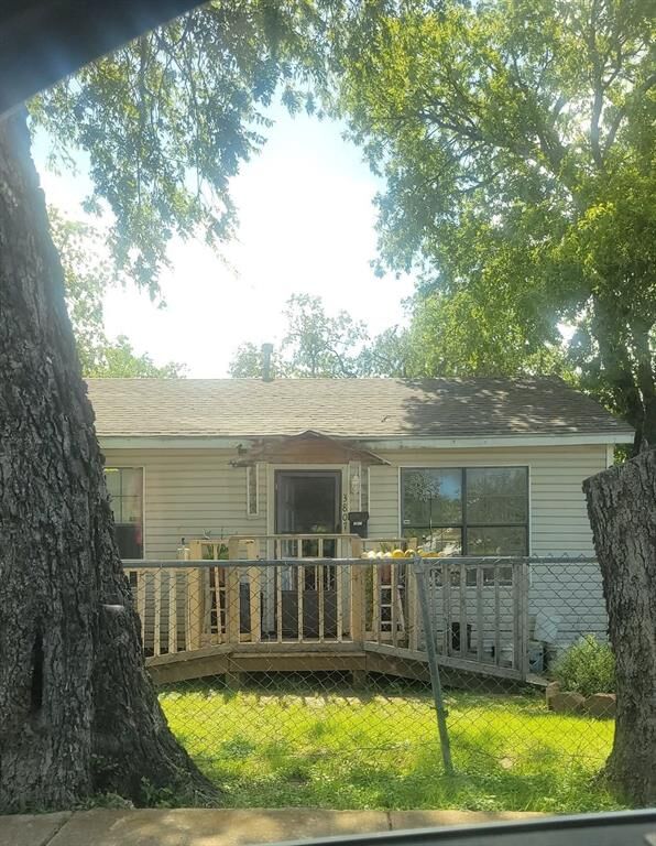 Property Photo:  3807 Decatur Avenue  TX 76106 