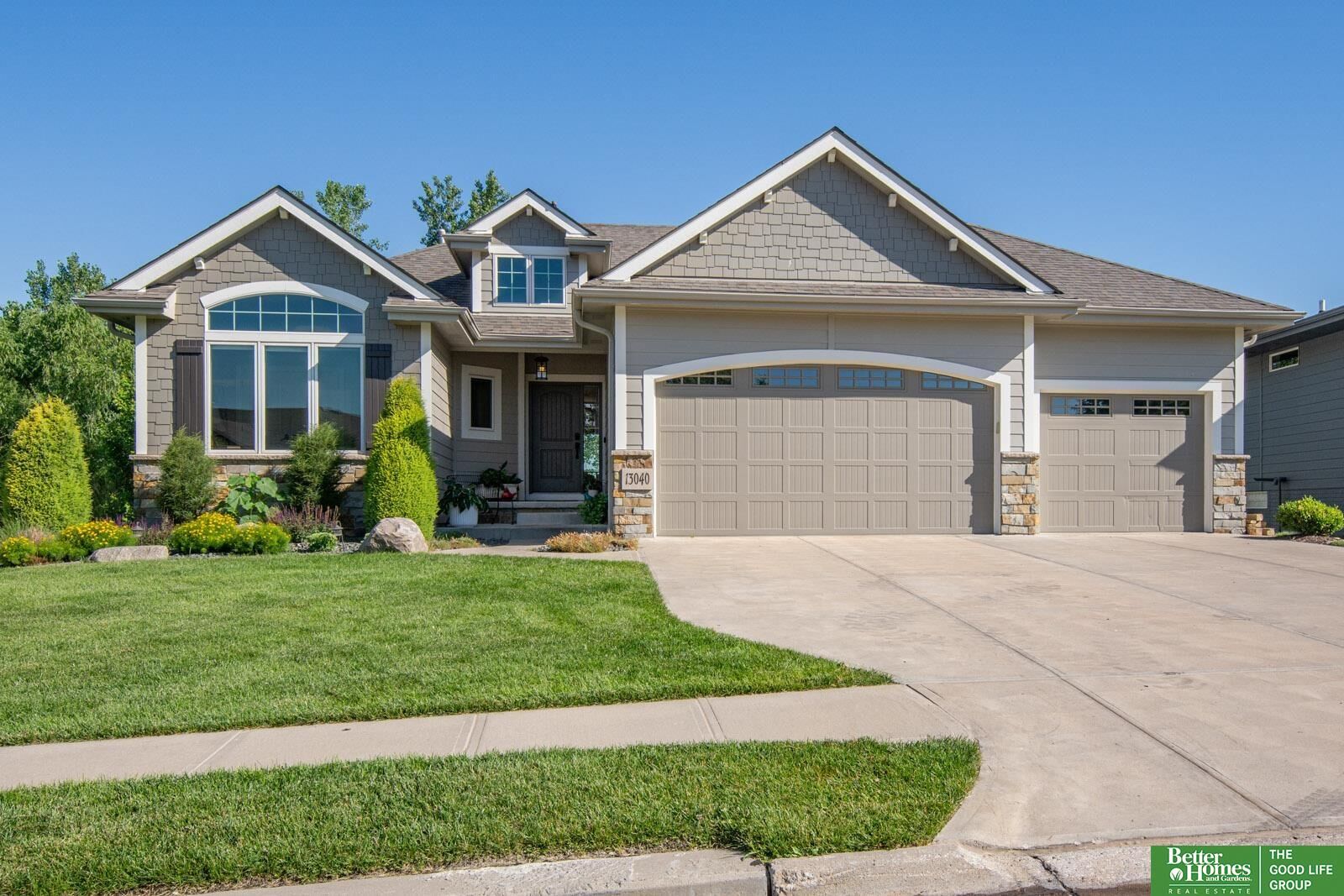 Property Photo:  13040 Craig Street  NE 68142 