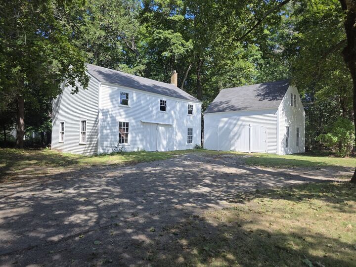 Property Photo:  2 Elm St  MA 01921 