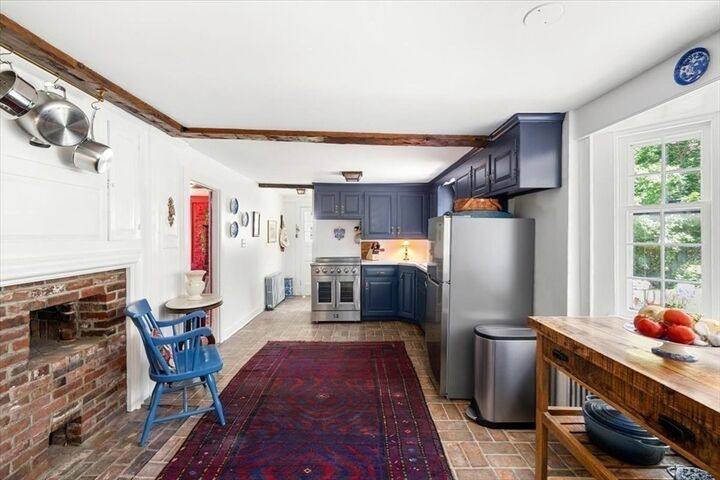 Property Photo:  2 Elm St  MA 01921 