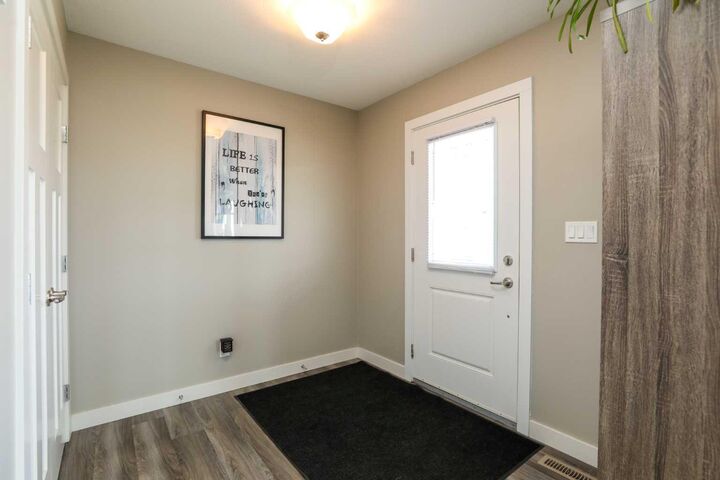 Property Photo: 408 11B Street AB T0L 1S0