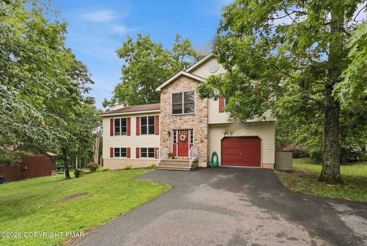 Property Photo: 4896 Pine Ridge Drive W PA 18324