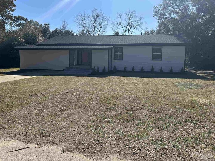 Property Photo:  7417 Cora Ln  FL 32505 