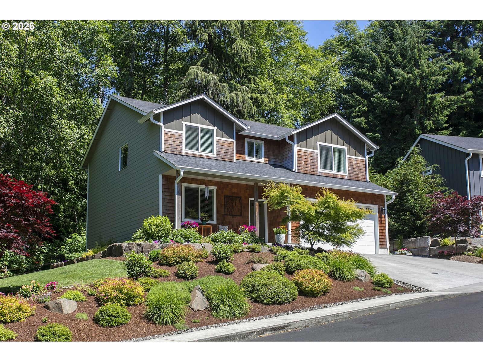 Property Photo: 1975 Forest Dr OR 97138