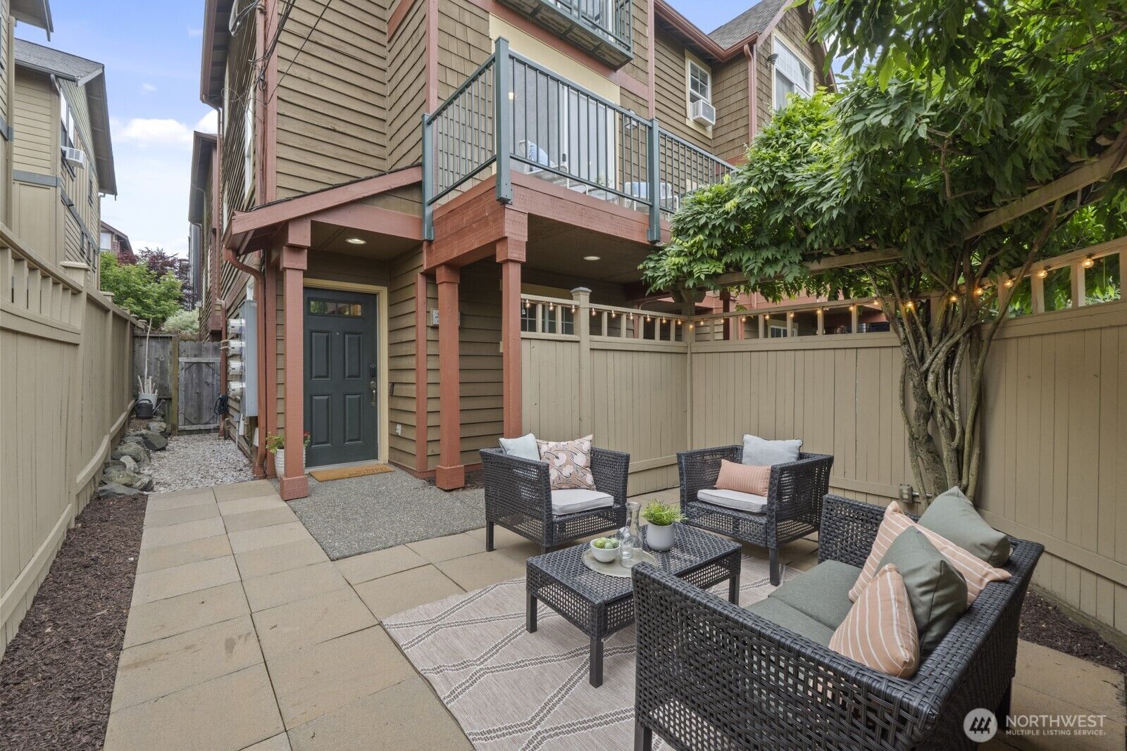 Property Photo:  2606 NW 57th Street B  WA 98107 