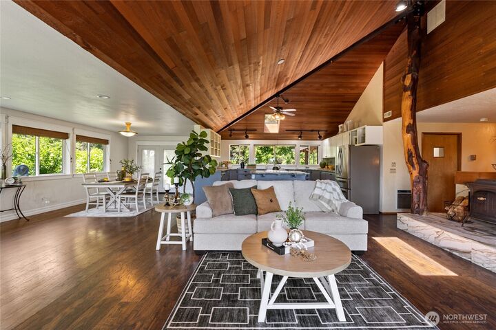 Property Photo:  7211 E Grapeview Loop  WA 98524 
