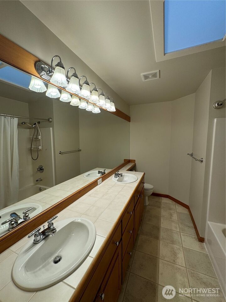 Property Photo:  19416 NE 43rd Place  WA 98074 