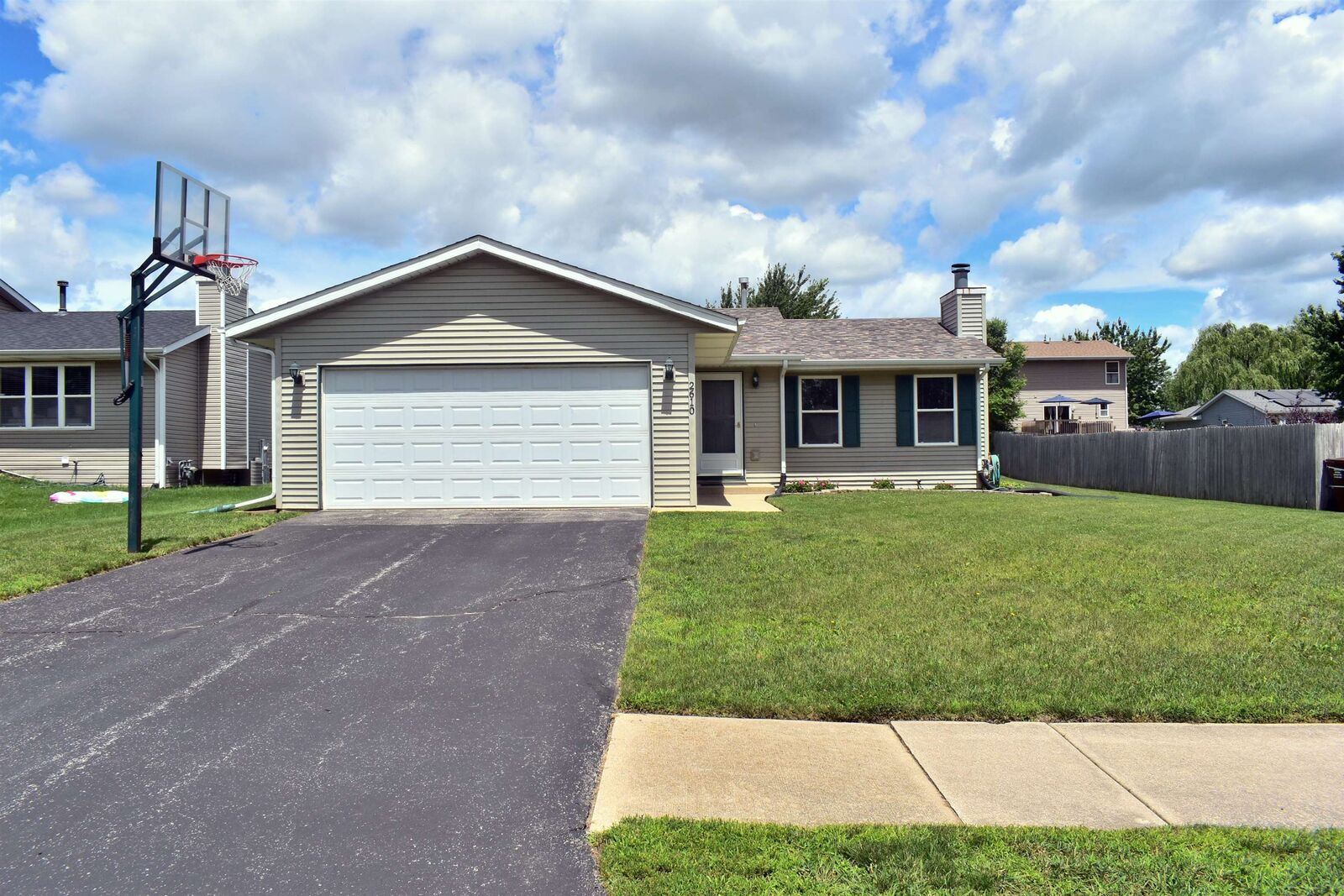 Property Photo:  2610 Bluffside Drive  IL 61109 