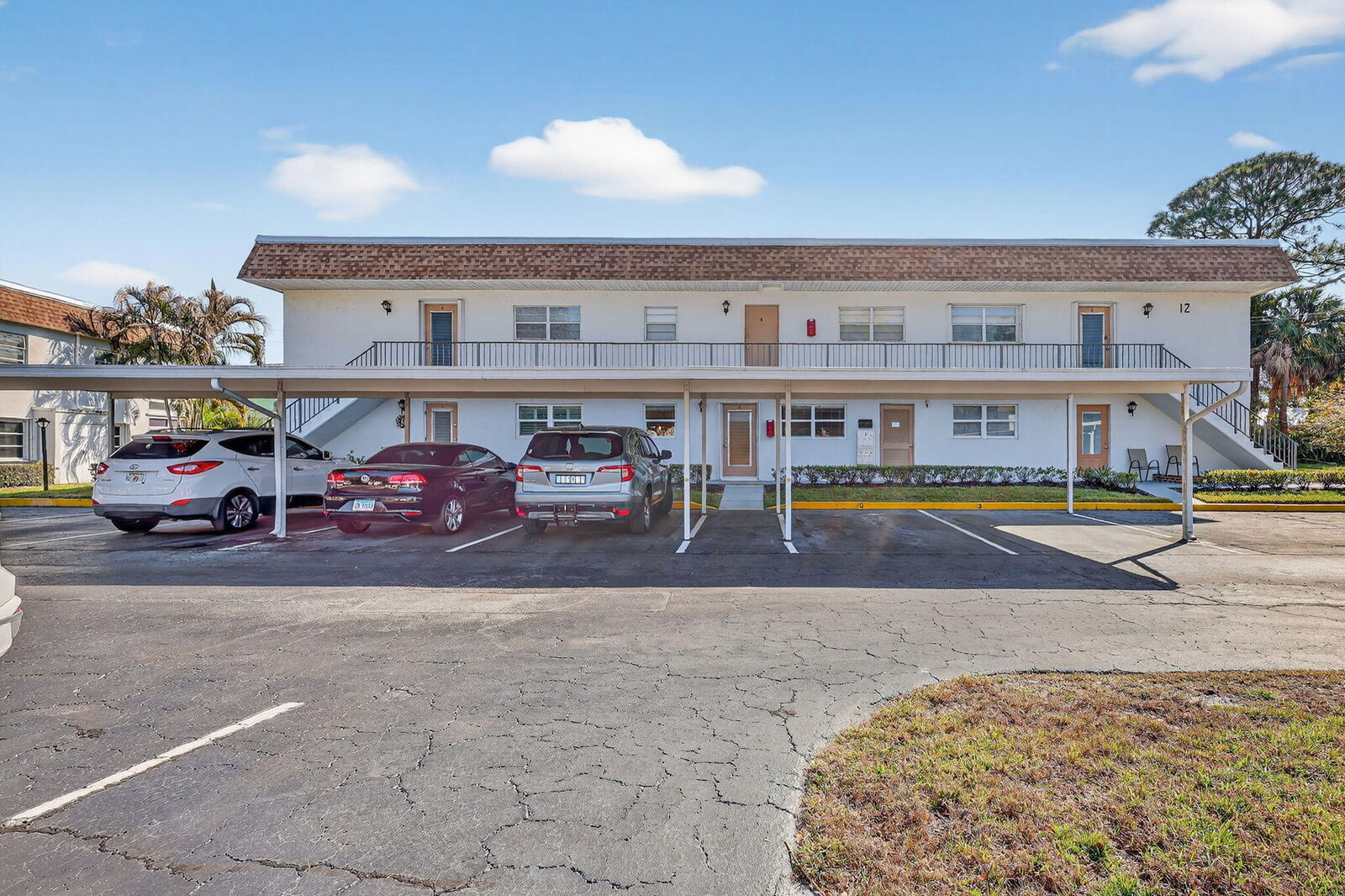 Property Photo:  2950 SE Ocean Boulevard 12  FL 34996 
