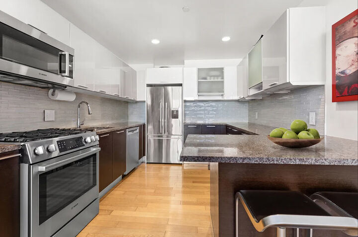 Property Photo:  350 W 42nd Street 19ed  NY 10036 