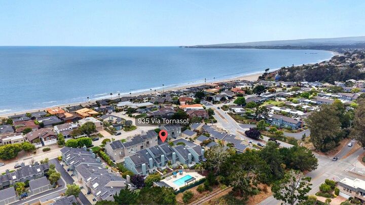Property Photo:  935 Via Tornasol  CA 95003 