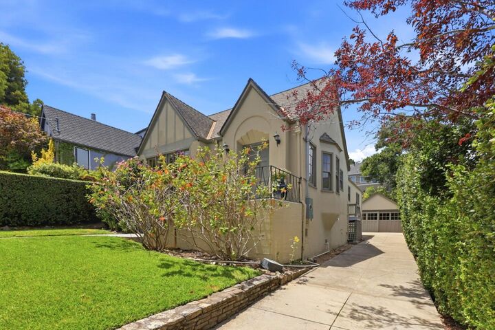 Property Photo:  2460 Poppy Drive  CA 94010 