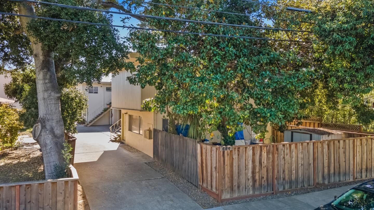 Property Photo:  444 Villa Terrace  CA 94401 