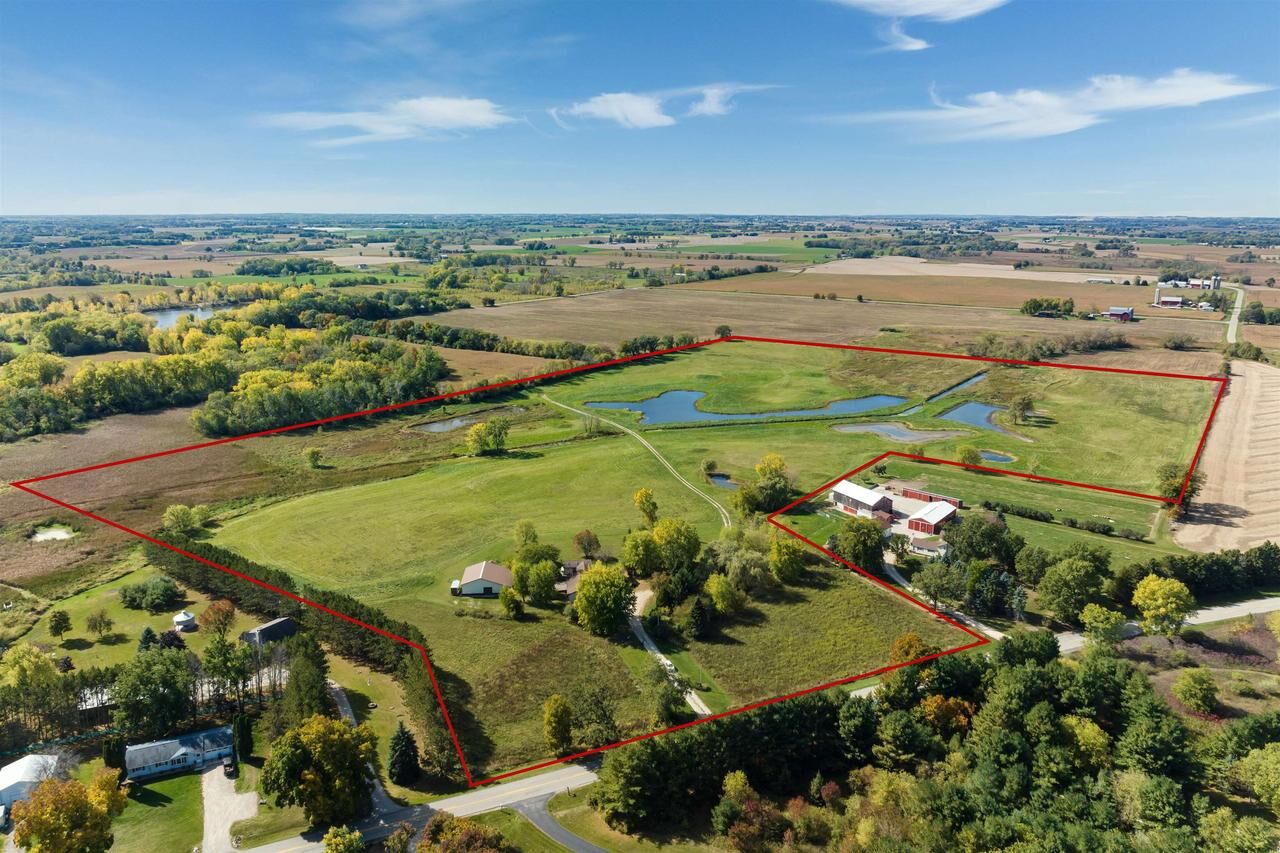 Property Photo: 487 County Road Ff WI 54964