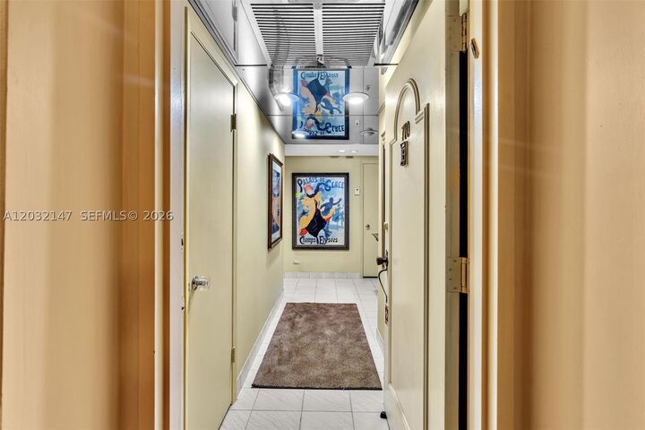 Property Photo:  800 NE 195th St 710  FL 33179 